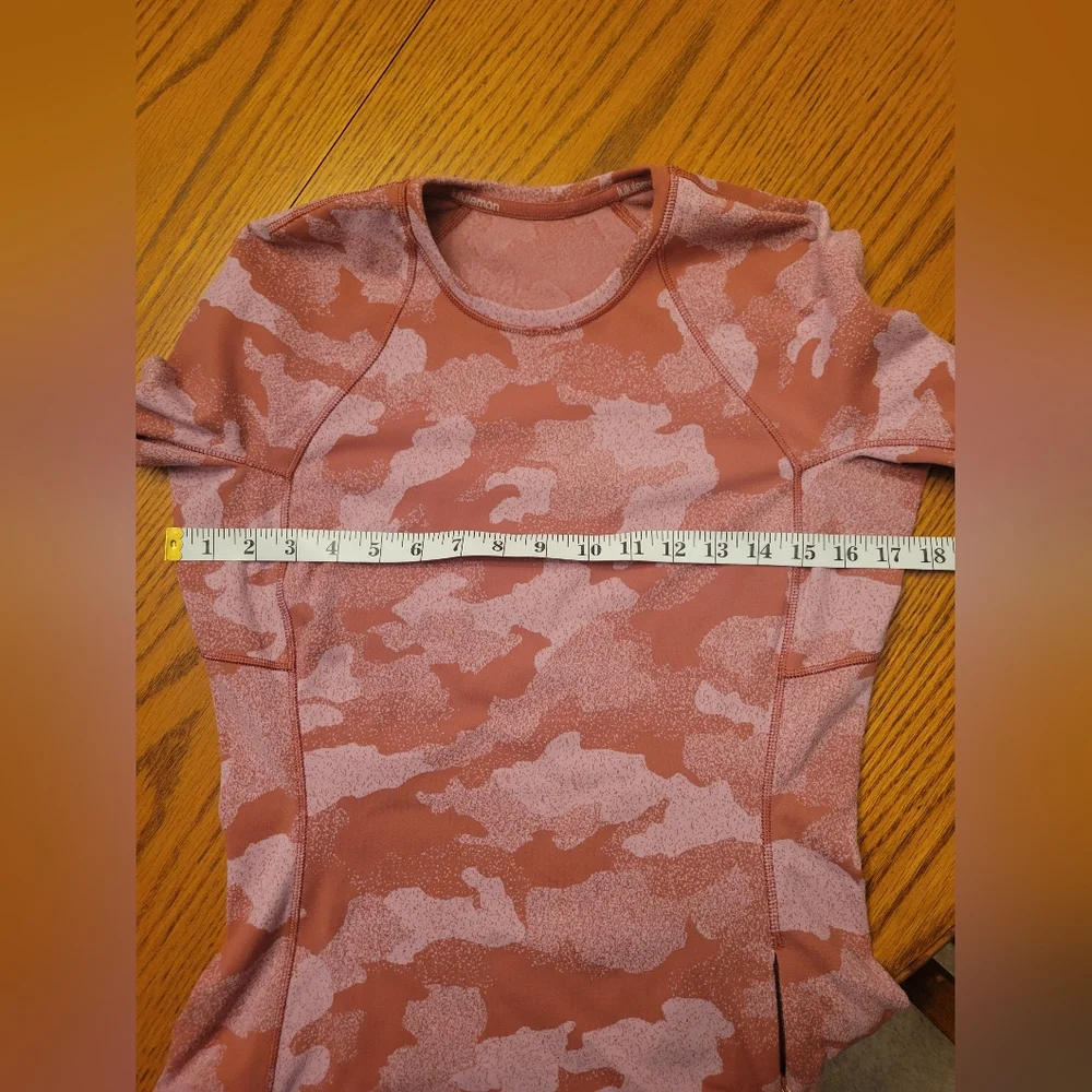 Lululemon Its Rulu Run Long Sleeve Shirt Pink Camo Jacquard Size 8